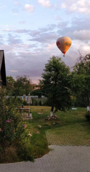 Hillside country house - Long stays